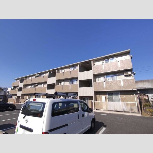 ラ・テール　ドゥ302号室 外観