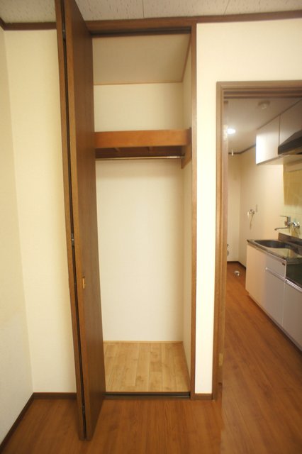 ハイムエヌティー0108号室 ちょっとした収納スペースも充実しています