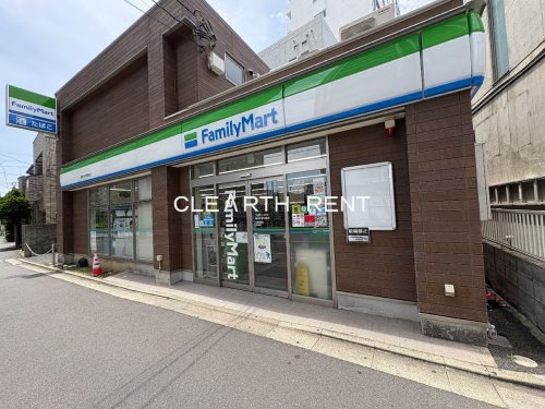 菱和パレス駒沢大学駅前 【コンビニエンスストア】ファミリーマート 駒沢大学駅前店まで117ｍ