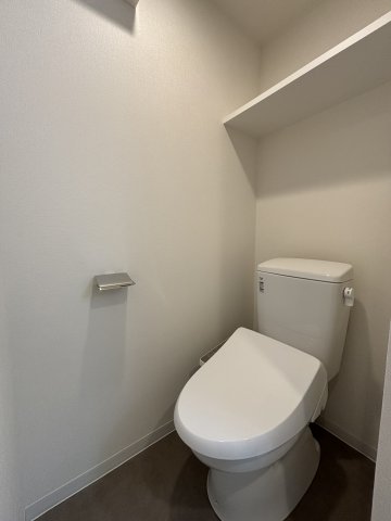 ケイディーエックスレジデンス原木中山0428号室 トイレ