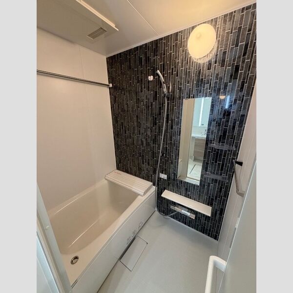 ゼラニウム湘南台102号室 浴室