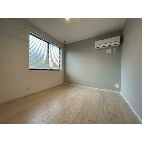 EMILE　KINSHICHO リビング