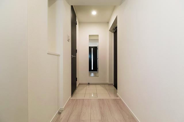 LIMERESIDENCE MACHIDA3階 玄関