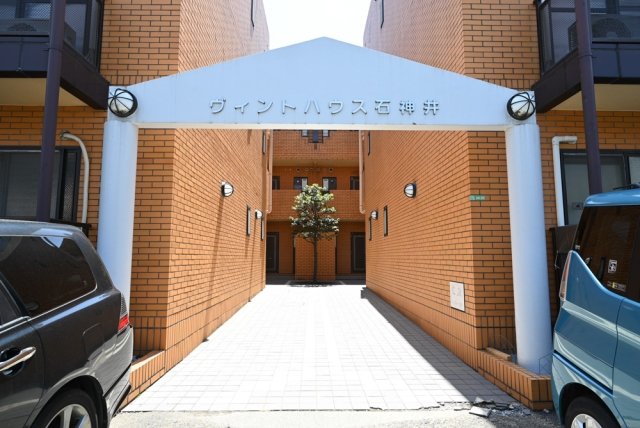 ヴィントハウス石神井3階 エントランス