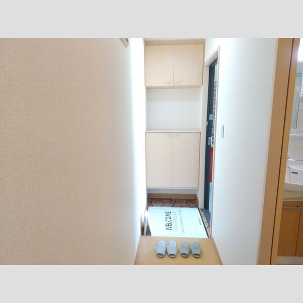 ストリーム　ABCDEA201号室 玄関