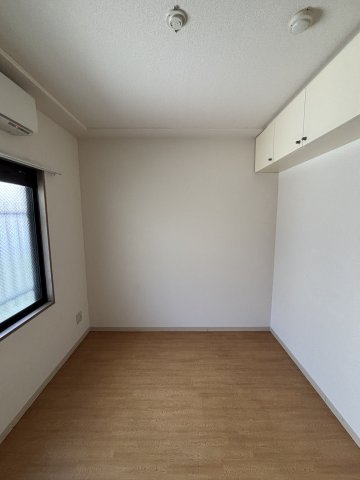 セレーノ希望ヶ丘0401号室 洋室２　※別号室の参考写真(現況優先・仕様違いの場合あり)