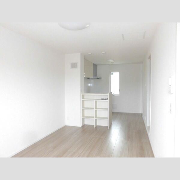 リバーサイド神明 リビング