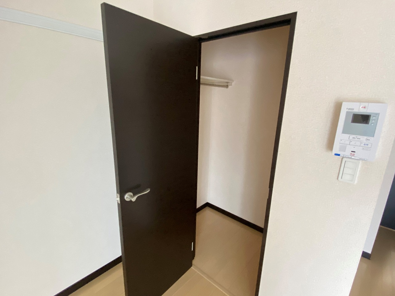 レオネクストマローネ304号室 内観