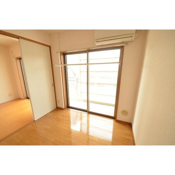 サン・アップマンション リビング