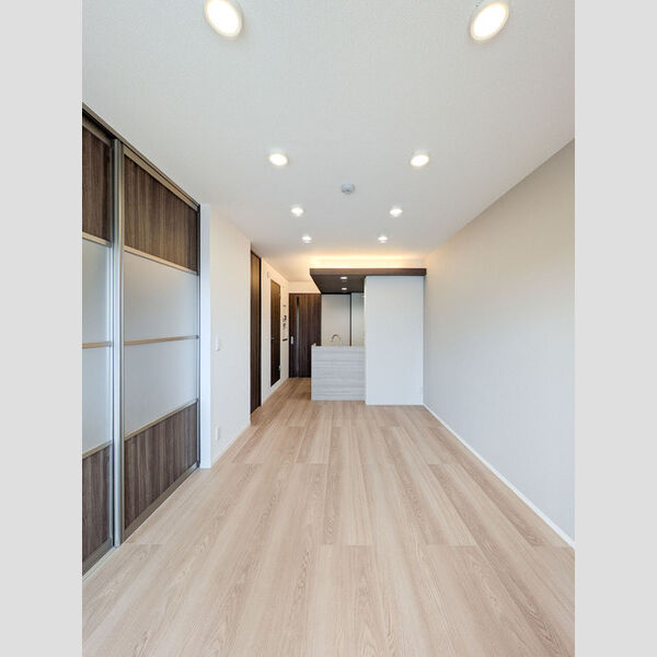 ノーブルラフィネ土呂町203号室 リビング