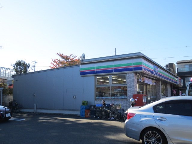 ベル　フェリシア スリーエフ川口伊刈店まで500ｍ