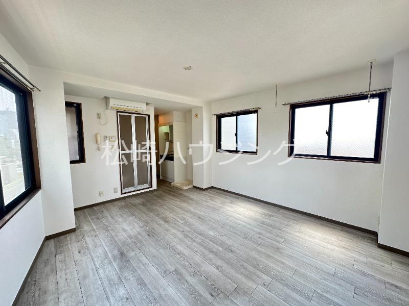 方圓館 リビング