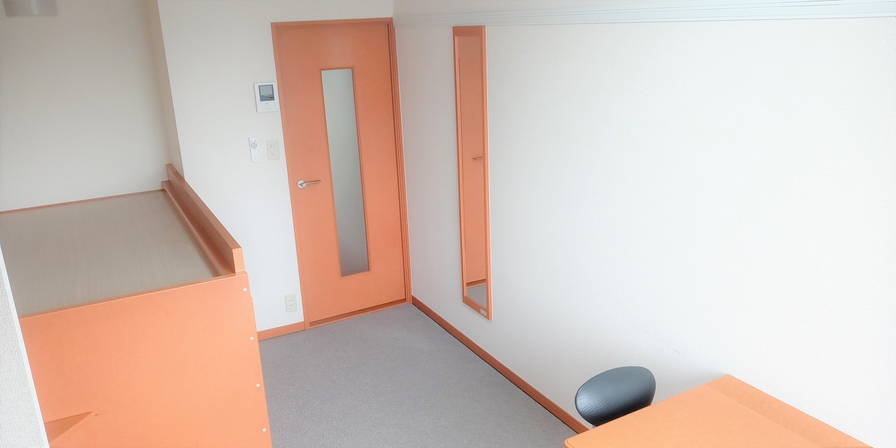 レオパレスマーテルコサージ１２ 内観