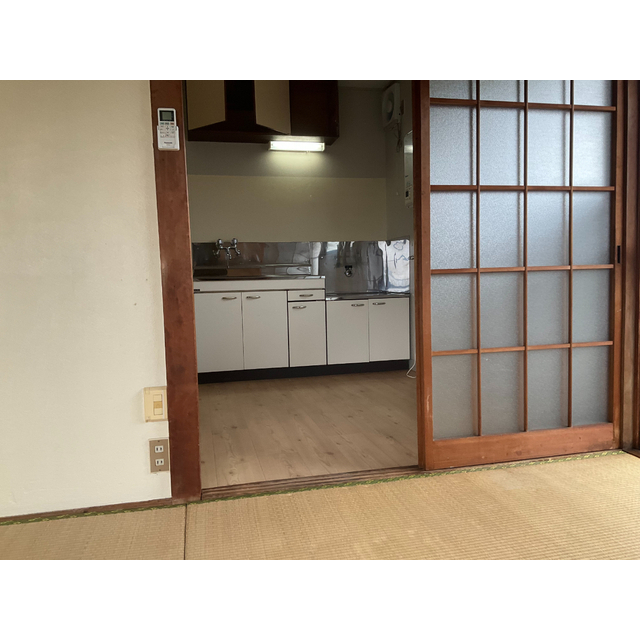 アールカワゴエ201号室 リビング