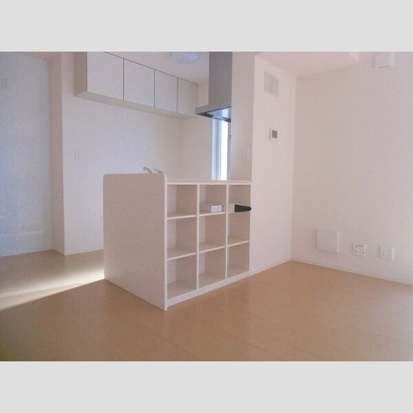 J-room 302(リビング)