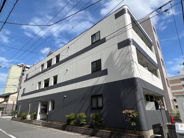 エスポアール・ソガ 外観写真（昼）