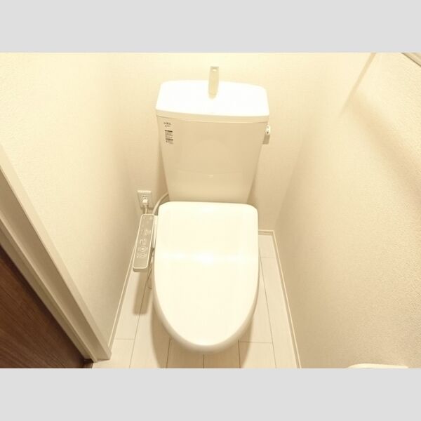 Lupinus Garden 温水洗浄暖房便座トイレ