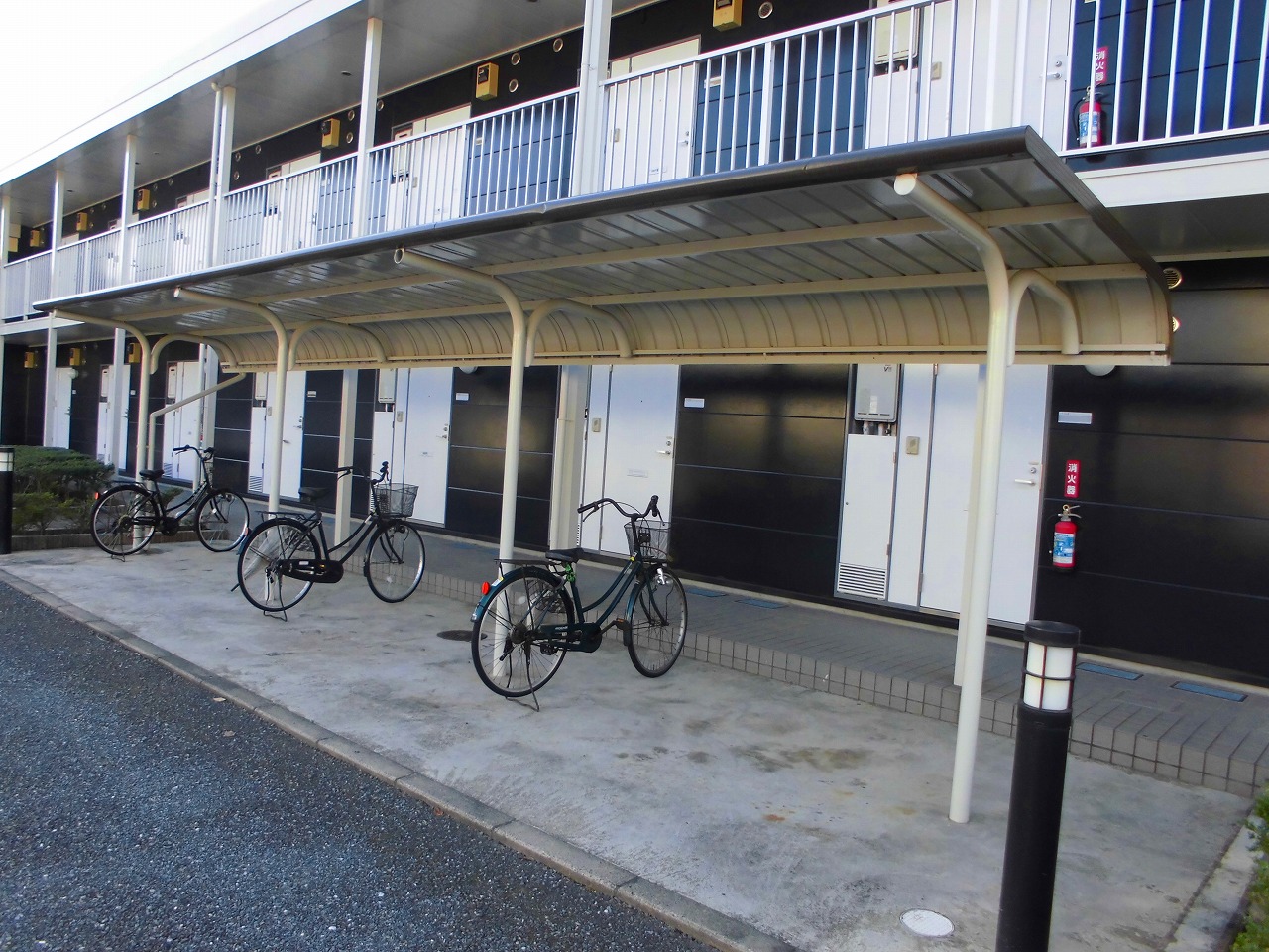 レオパレスリベェールＳＯＧＡ107号室 駐輪場