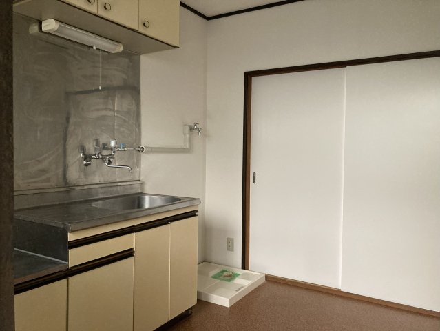 ハイツ平楽102号室 内観