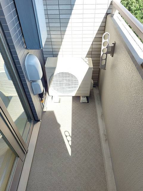 ガーラ・ステーション新宿牛込柳町 バルコニー付きです