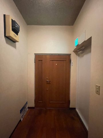 富永ビル 玄関