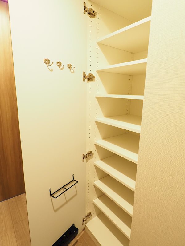 クレヴィアリグゼ日暮里根岸4階 収納