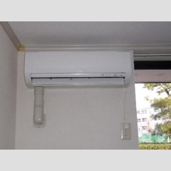 ニュー・トリヴァンベールユアサ203号室 ニュー・トリヴァンベールユアサエアコン