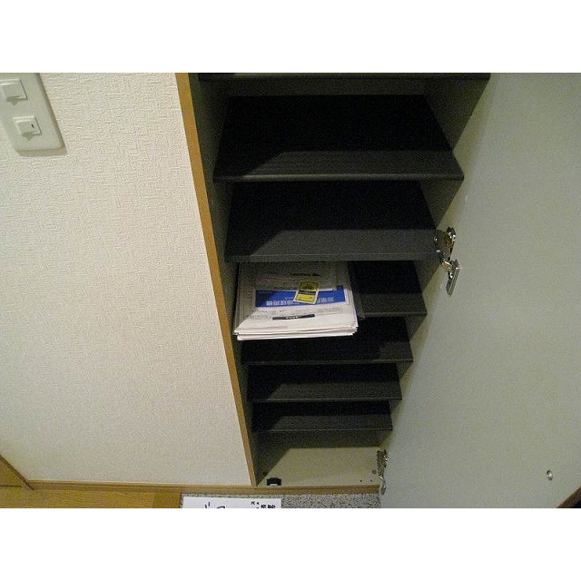 アンプルール フェール K HOUSE301号室 内観