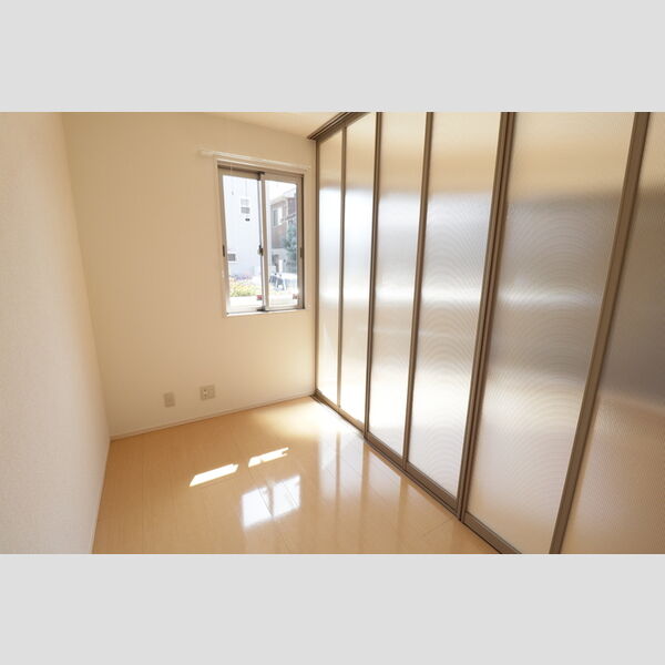 シャルマンドミール　B102号室 洋室