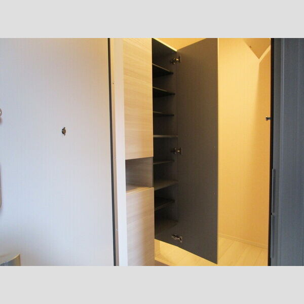 ガルデ妙典105号室 トールシューズBOX