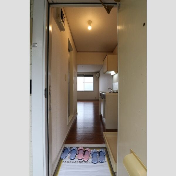 グリーンプラザ　B107号室 玄関