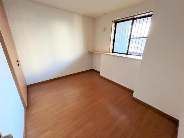 ビューテラス203号室 洋室