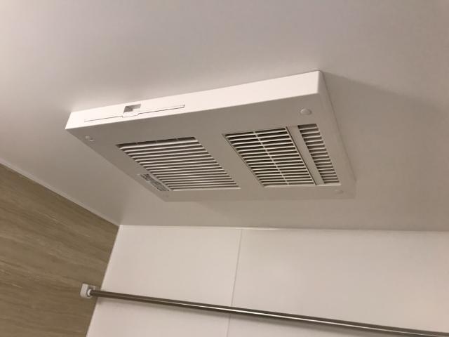 ブルックビルガーデンズⅢ203号室 浴室乾燥機