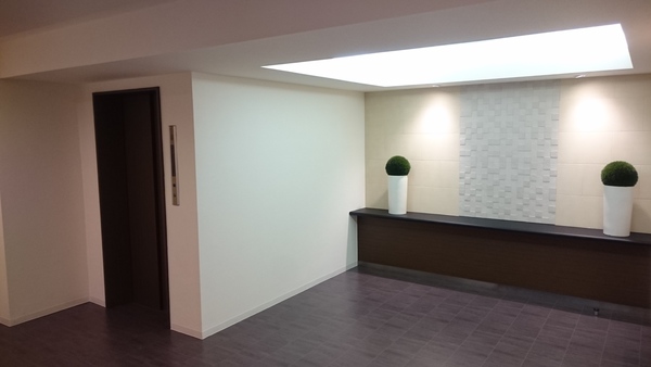 クエスト山手台 エントランス