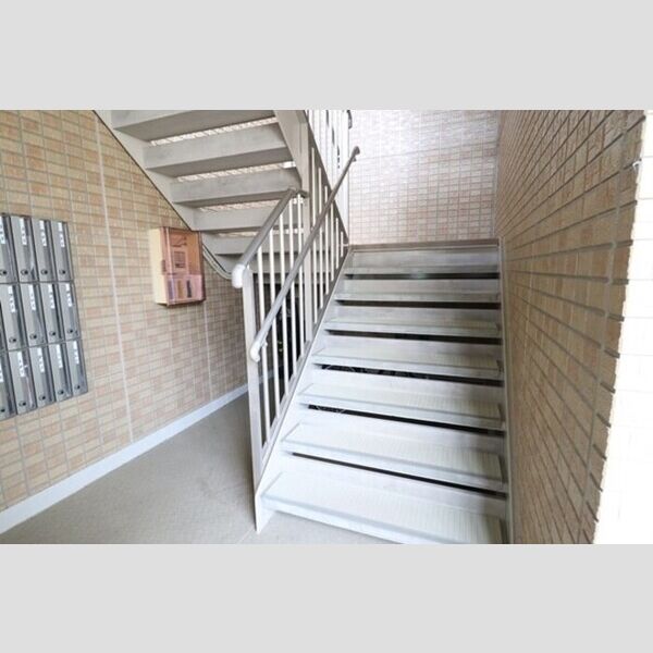 スカイプラザ 共用階段