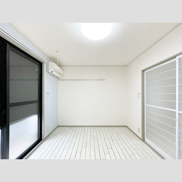 ヴァンベール東川口　Ⅴ103号室 洋室6帖