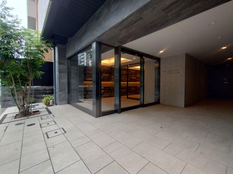 ヴァースクレイシア赤羽 エントランス