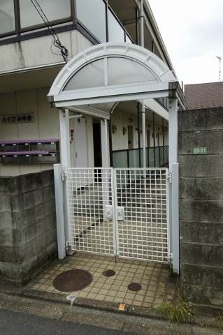 ファミリエ世田谷桜丘2階 エントランス