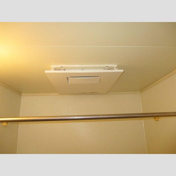 カーサみつわ台　E203号室 浴室換気乾燥機