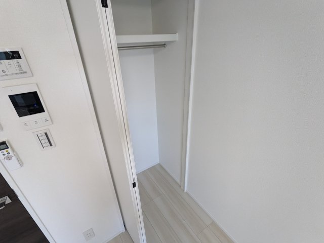 エッグストラート0303号室 同建物別部屋の参考画像