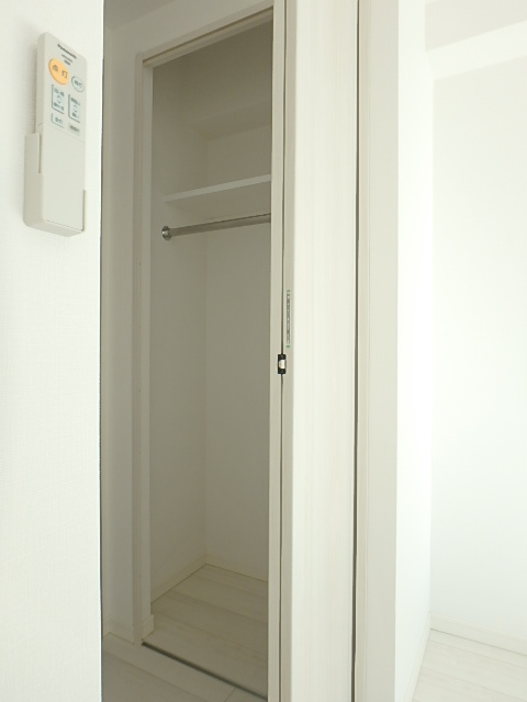 ガーラ・プレシャス川口並木6階 クローゼット