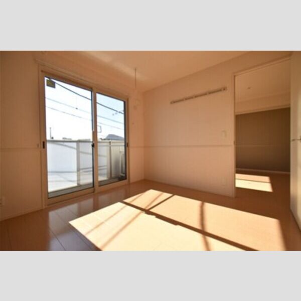 ザ・パーシモン　B201号室 居室