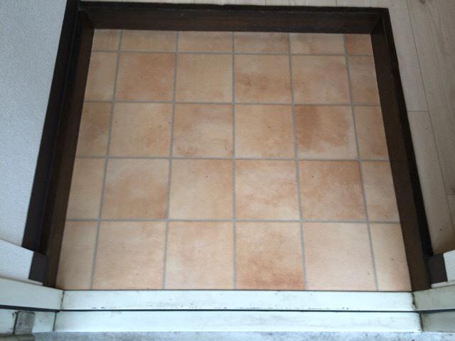 ラキアン シナール2階 玄関