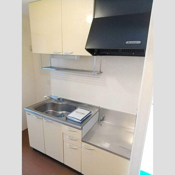 レーヴ平和台 キッチン