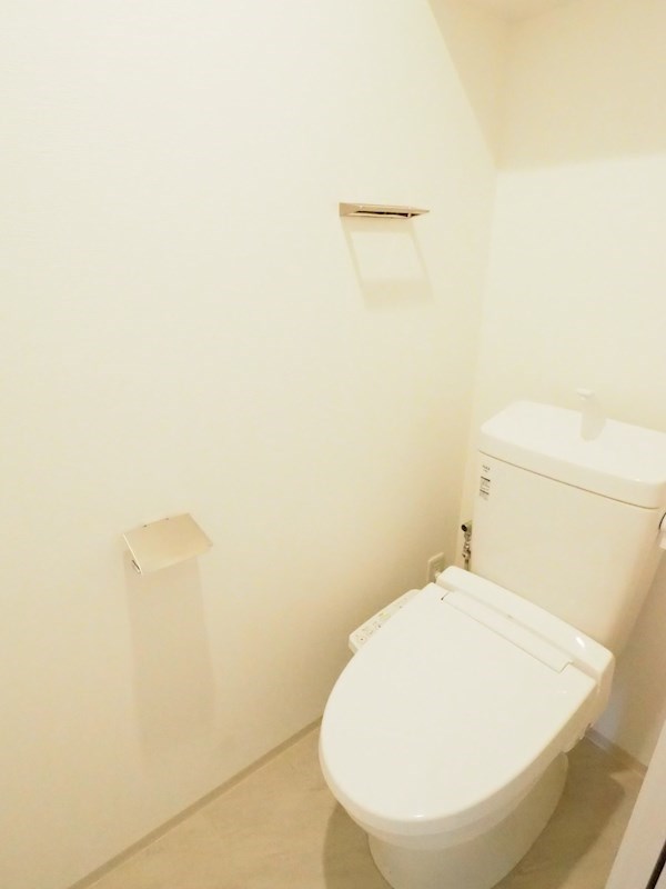 ドゥーエ入谷Ⅰ8階 トイレ