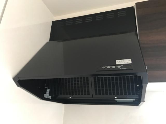 ラ・ロンディーネ レンジフード