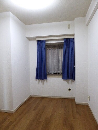 ライオンズタワー片瀬江ノ島 洋室(2)　※2023年1月撮影