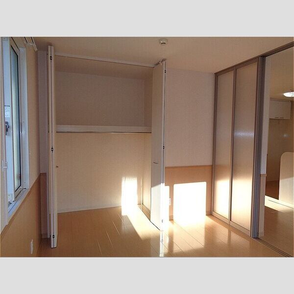 リビングタウンほたる野　B102号室 洋室