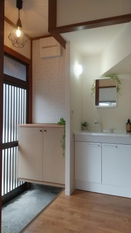 ヴィンテージハウス南大塚 広い玄関で出入りが楽です♪