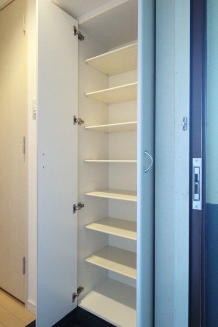 スパシエアランシア亀戸8階 靴入